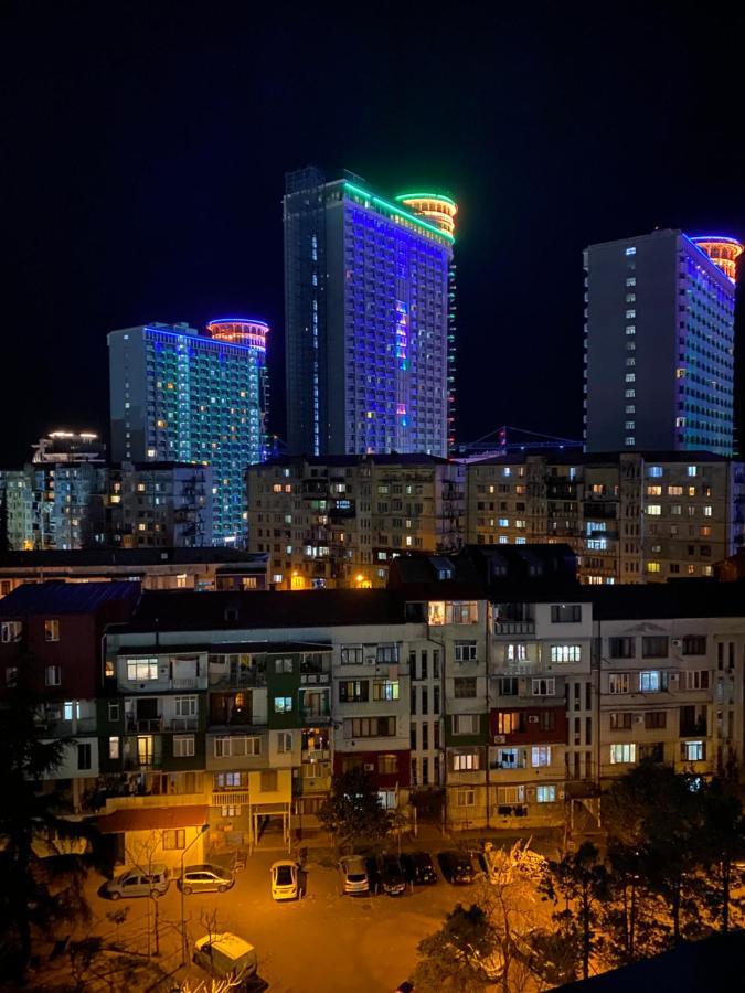 "Студия 24" - Посуточно И Помесячно Batumi Exteriör bild